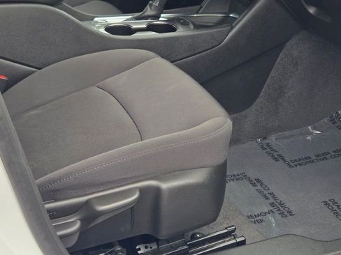 Used 2023 Chevrolet Malibu LT image 7