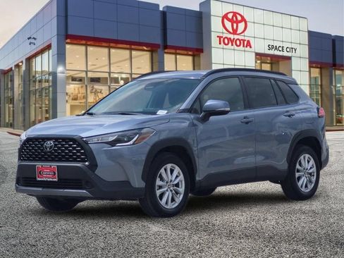 Certified 2024 Toyota Corolla Cross LE FWD image 2