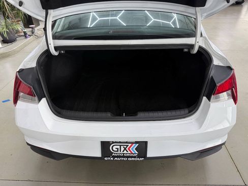 Used 2021 Hyundai Elantra SEL FWD image 9