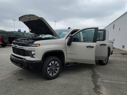 New 2026 Chevrolet Silverado 2500 Custom w/ Custom Value Package AWD/4WD image 28