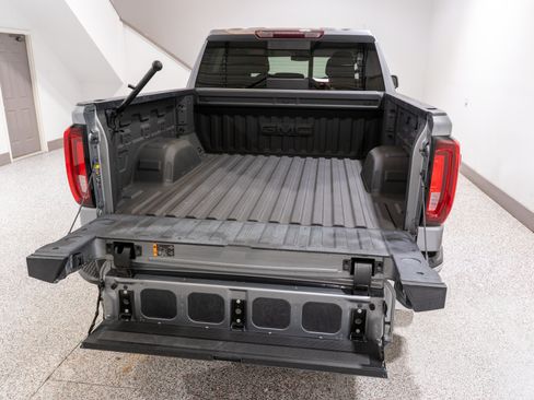 Used 2023 GMC Sierra 1500 SLT w/ SLT Premium Plus Package AWD/4WD image 11
