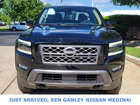 Certified 2022 Nissan Frontier SV w/ SV Premium Package AWD/4WD image 9
