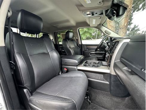 Used 2017 RAM 2500 Laramie w/ Sport Appearance Group AWD/4WD image 4