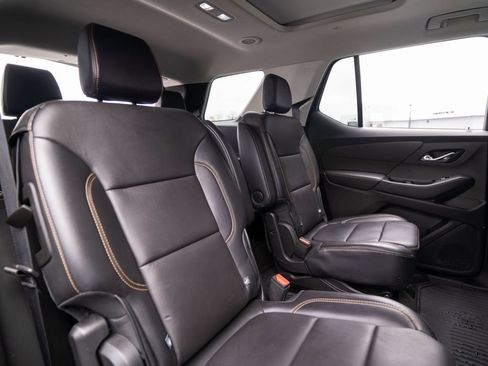 Used 2018 Chevrolet Traverse LT image 36