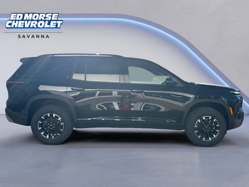 New 2026 Chevrolet Traverse Z71 w/ Enhanced Driving Package AWD/4WD image 6