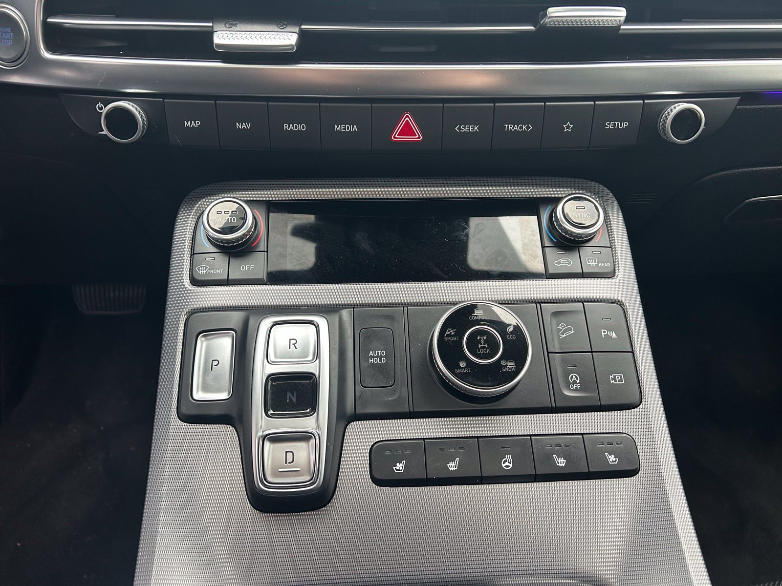 Used 2024 Hyundai Palisade Calligraphy AWD/4WD image 17
