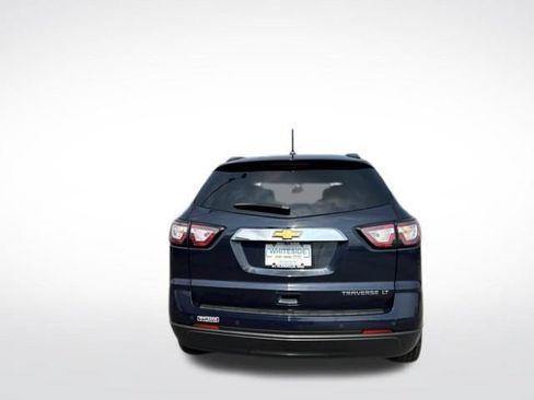 Used 2015 Chevrolet Traverse LT w/ Style and Technology Package FWD image 14