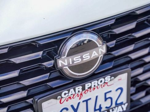 Used 2023 Nissan Altima 2.5 SR w/ SR Premium Package image 12