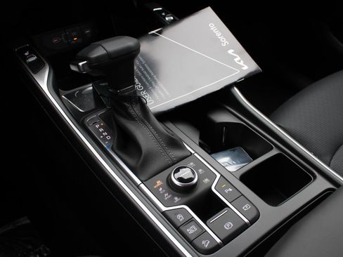 New 2026 Kia Sorento S image 14
