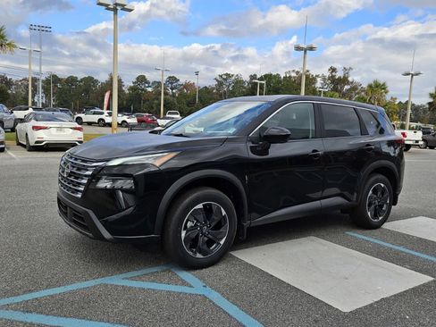 New 2026 Nissan Rogue SV image 2