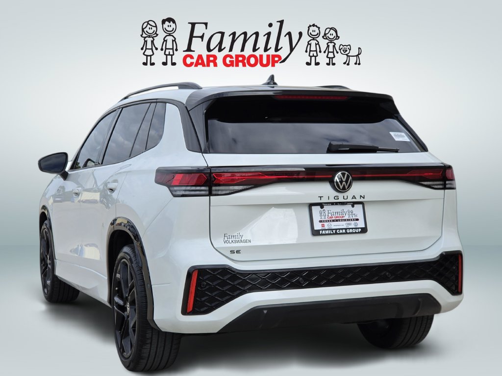 Used 2026 Volkswagen Tiguan SE R-Line FWD image 3