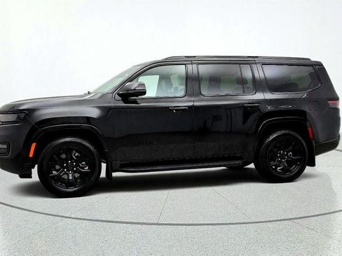 Used 2025 Jeep Wagoneer Series II AWD/4WD image 8