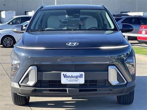 Used 2025 Hyundai Kona SEL image 7