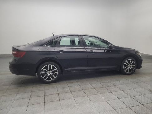 Used 2025 Volkswagen Jetta SE FWD image 10