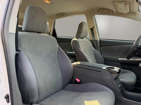 Used 2012 Toyota Prius V Three FWD image 16
