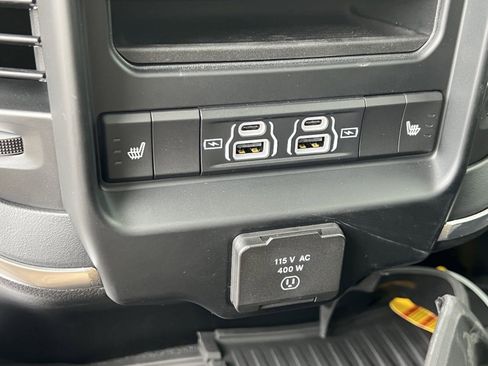 New 2024 RAM 5500 Laramie image 18