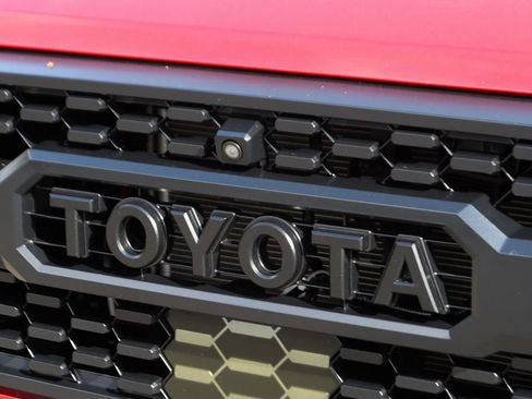 Used 2023 Toyota Tacoma TRD Off-Road w/ Advanced Technology Package AWD/4WD image 44