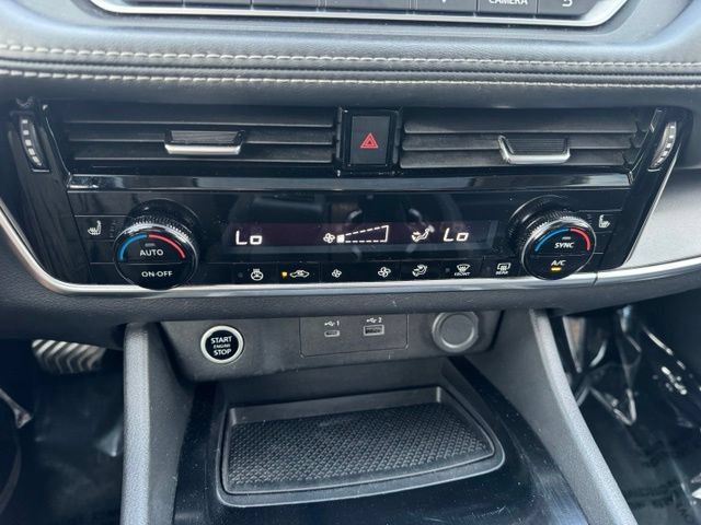 Used 2023 Nissan Rogue SV w/ SV Premium Package AWD/4WD image 19