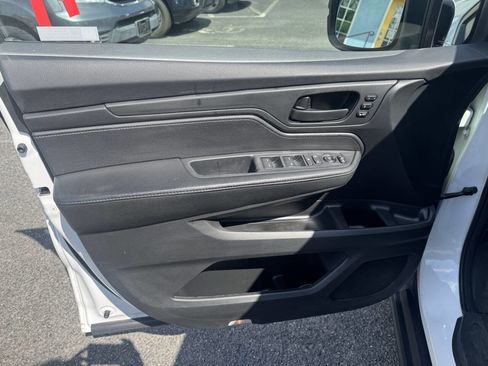 Used 2021 Honda Odyssey EX-L image 11