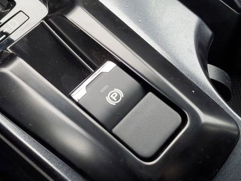 Used 2026 Subaru Forester Premium image 33