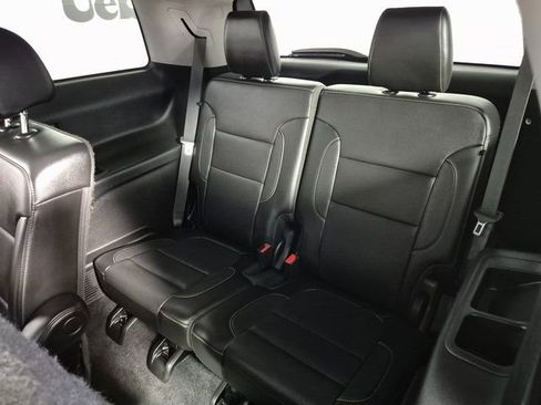 Used 2020 GMC Acadia SLT image 25