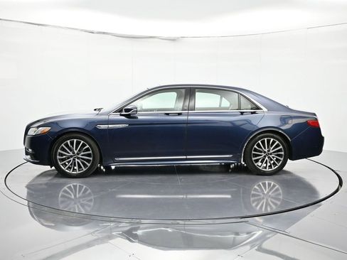 Used 2017 Lincoln Continental Select w/ Climate Package image 8