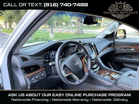 Used 2017 Cadillac Escalade Premium Luxury AWD/4WD image 23