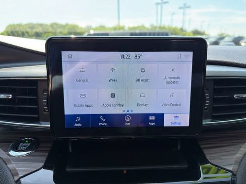 Used 2021 Ford Explorer Limited w/ Hybrid Equipment Group 310A AWD/4WD image 33