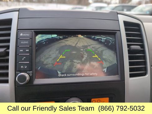 Used 2021 Nissan Frontier SV w/ Midnight Edition Floor Mats image 20