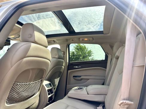 Used 2014 Cadillac SRX Premium image 41