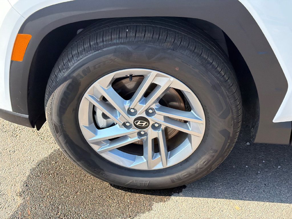 Certified 2026 Hyundai Tucson SE FWD image 11