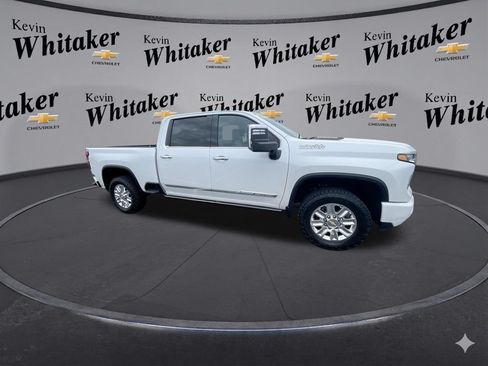 Certified 2025 Chevrolet Silverado 2500 High Country w/ High Country Premium Package AWD/4WD image 2