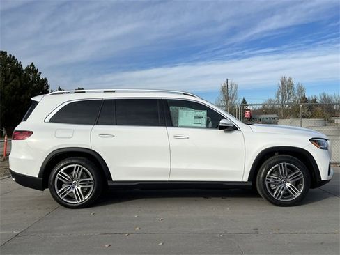 Certified 2025 Mercedes-Benz GLS 450 4MATIC image 51