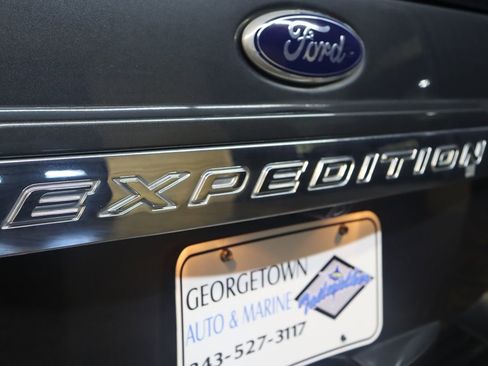 Used 2016 Ford Expedition EL XLT w/ Equipment Group 202A image 22