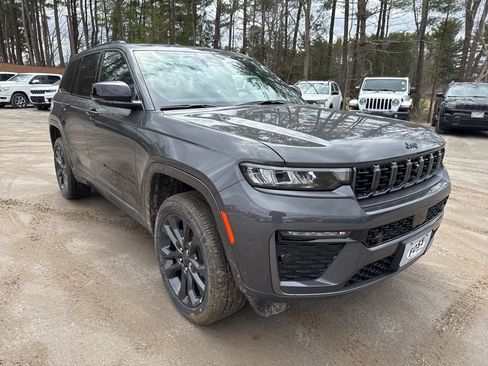 New 2026 Jeep Grand Cherokee Limited Reserve image 7