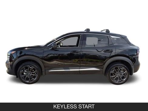Certified 2026 Nissan Kicks SR FWD image 5