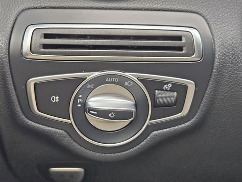 Certified 2018 Mercedes-Benz C 300 Sedan image 21