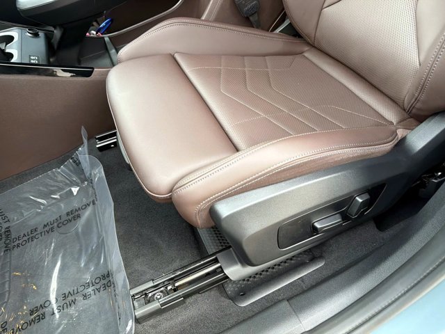 Used 2025 BMW X1 xDrive28i w/ Technology Package AWD/4WD image 16