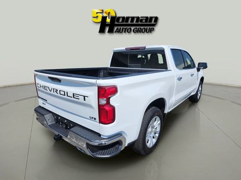 Used 2021 Chevrolet Silverado 1500 LTZ w/ Z71 Off-Road Package image 5