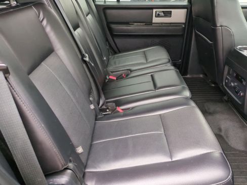 Used 2015 Ford Expedition Limited w/ Equipment Group 301A AWD/4WD image 21