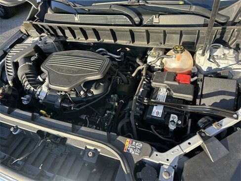 Used 2019 GMC Acadia SLT image 29