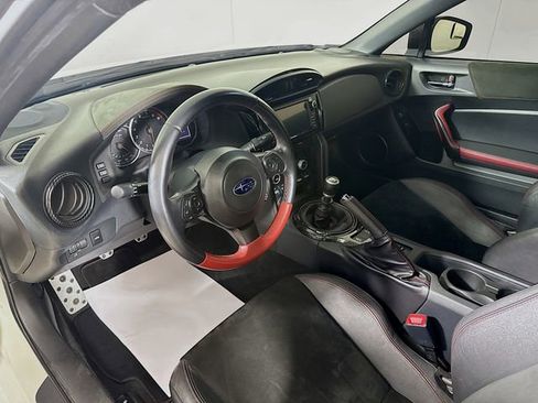 Used 2018 Subaru BRZ tS image 10