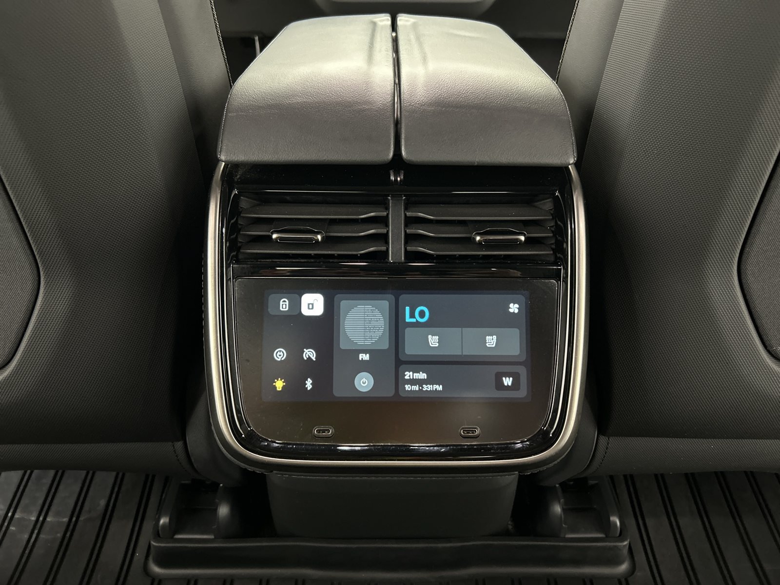 Used 2022 Rivian R1T Adventure AWD/4WD image 28