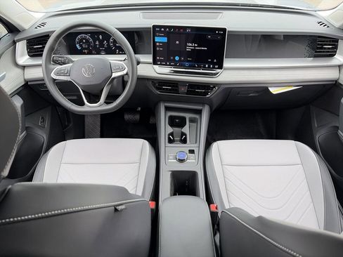 New 2026 Volkswagen Tiguan SE AWD/4WD image 11