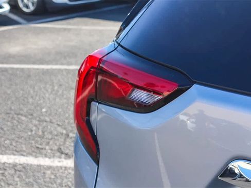 Used 2020 GMC Terrain SLT w/ Preferred Package image 8