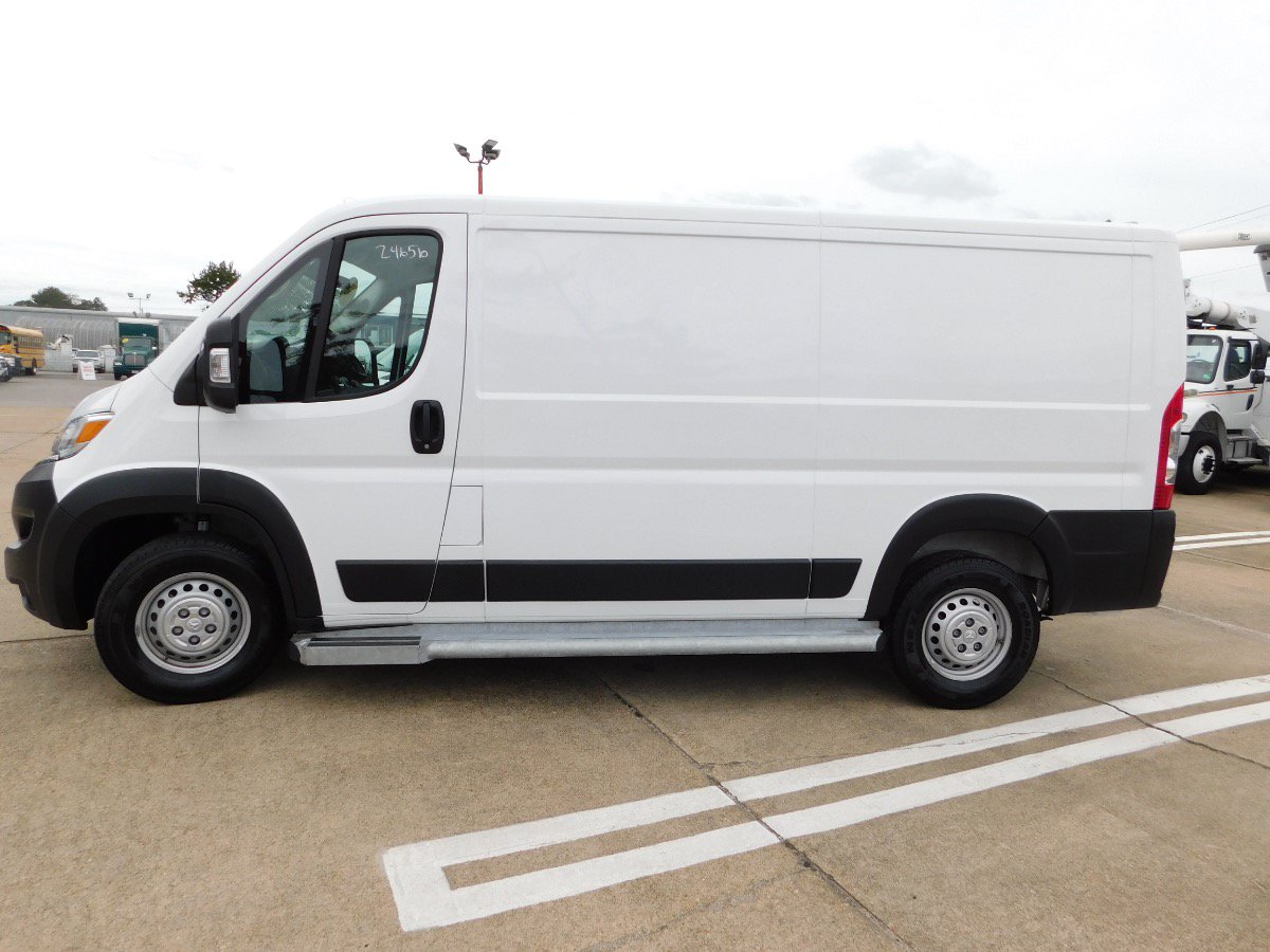 Used 2025 RAM ProMaster 2500 w/ U-Haul Equipment Group FWD image 4
