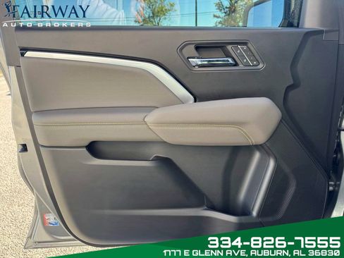 Used 2024 Chevrolet Colorado ZR2 w/ ZR2 Convenience Package III image 27