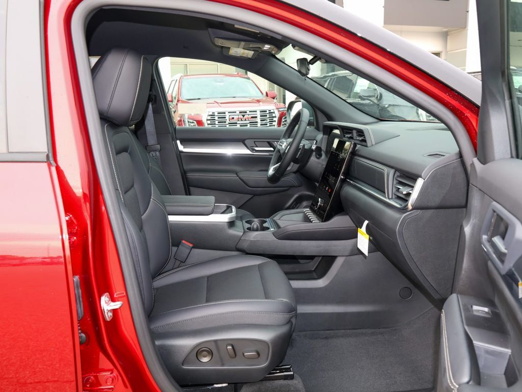 New 2027 GMC Terrain Elevation w/ Elevation Premium Package AWD/4WD image 31