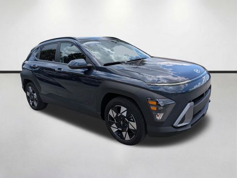 Used 2025 Hyundai Kona SEL FWD image 1