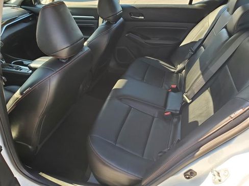 Certified 2023 Nissan Altima 2.5 SR w/ SR Premium Package image 11